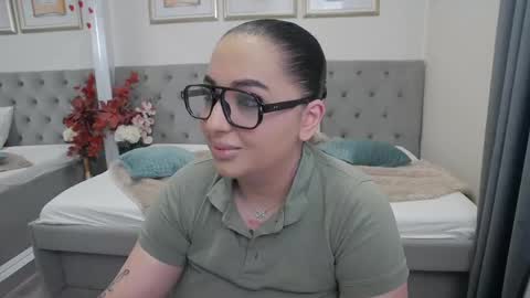         online show from 05-12-26, 04:59
