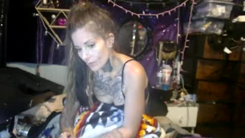 Snapshot of allymoon1369 chatting on 07-07-26, 11:31 allymoon1369 online show from 07-07-26, 11:31