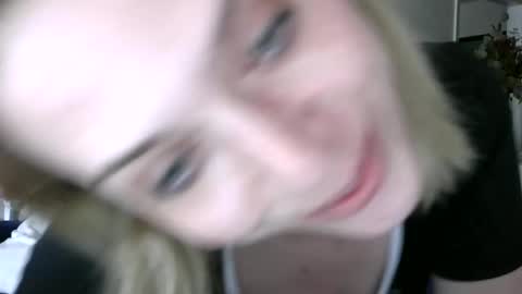 Snapshot of allyoursss1212 chatting on 06-21-26, 03:25 Ally Girl In Her Ally World online show from 06-21-26, 03:25