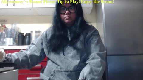 Allyssamay online show from 02-24-25, 01:57