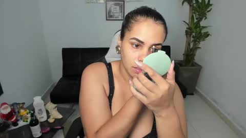 Snapshot of allyssann_smith chatting on 12-22-24, 01:34 allyssann online show from 12-22-24, 01:34