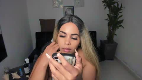 Snapshot of allyssann_smith chatting on 03-09-25, 12:10 allyssann online show from 03-09-25, 12:10