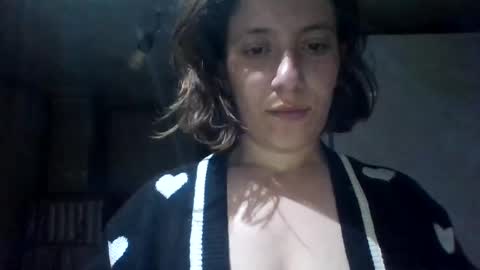 Snapshot of alma_amy chatting on 03-02-25, 09:54 Alma online show from 03-02-25, 09:54