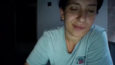 Snapshot of alma_amy chatting on 09-23-25, 07:17 Alma online show from 09-23-25, 07:17