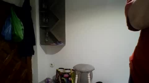 Snapshot of alma_amy chatting on 02-28-26, 08:43 Alma online show from 02-28-26, 08:43