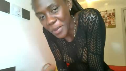 Snapshot of alma_feliz chatting on 06-22-26, 10:40 alma online show from 06-22-26, 10:40