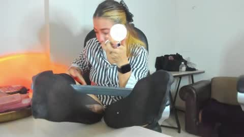 ALMA FENIX  online show from 04-01-26, 02:47