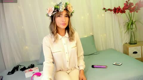 alma_rose_ online show from 04-16-26, 06:52
