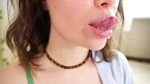 Alma online show from 04-06-26, 08:04