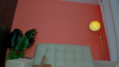 Alma Castillo online show from 12-15-24, 01:57