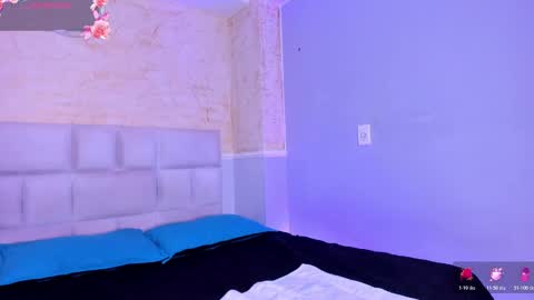 almalopez_ online show from 11-07-25, 01:00