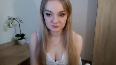 Snapshot of almanature chatting on 01-06-25, 03:08 AlmaNature online show from 01-06-25, 03:08