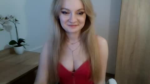Snapshot of almanature chatting on 01-27-25, 07:13 AlmaNature online show from 01-27-25, 07:13