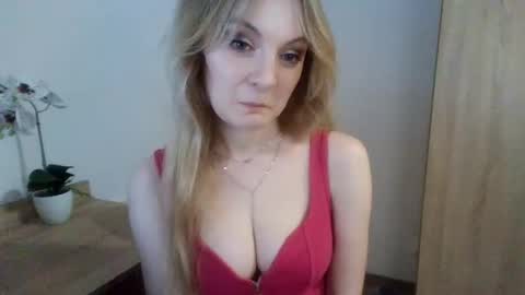 Snapshot of almanature chatting on 02-20-25, 11:10 AlmaNature online show from 02-20-25, 11:10
