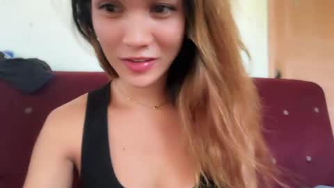 larah online show from 04-23-26, 03:08