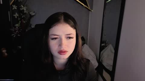 Snapshot of almma_ chatting on 11-05-25, 01:44 ALMMA online show from 11-05-25, 01:44