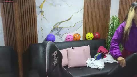 alonddra_tay online show from 06-22-26, 11:29