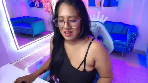 Alondra  online show from 11-08-25, 03:50