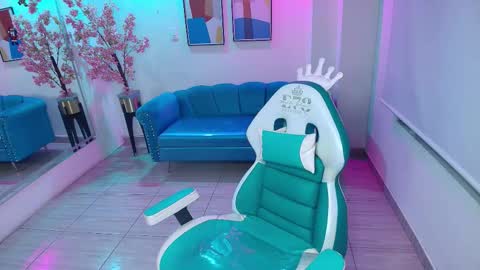 Alondra  online show from 01-07-26, 03:42