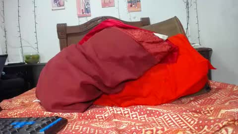 alondra online show from 12-17-24, 05:51