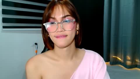 Alondra online show from 06-14-26, 06:48