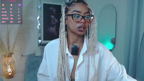 Alondra online show from 05-06-26, 08:52