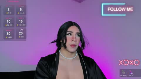 Hazel Bowie online show from 01-18-26, 10:02