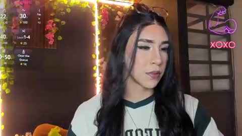 Hazel Bowie online show from 06-12-26, 07:13