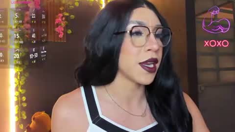 Hazel Bowie online show from 06-18-26, 10:36