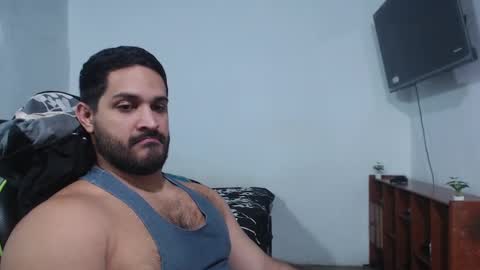 Snapshot of alonxoo chatting on 11-22-25, 02:10 alonxoo online show from 11-22-25, 02:10