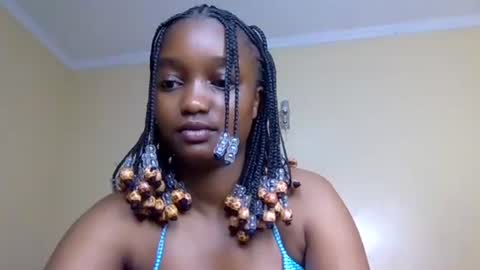 Elly online show from 11-18-25, 12:38