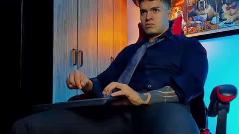 alpha_dominus_ online show from 11-25-25, 04:45