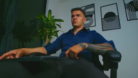 alpha_dominus_ online show from 04-13-26, 04:29