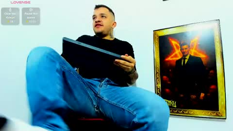 Snapshot of alpha_paganni chatting on 04-24-26, 06:43 alpha paganni online show from 04-24-26, 06:43
