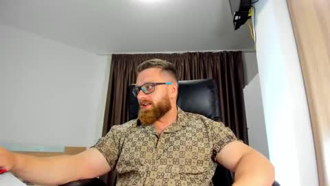 Alphaalexxx Lets reach Me 100 thumbs up online show from 06-05-26, 04:45