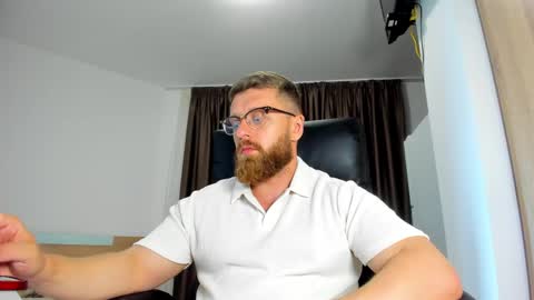 Alphaalexxx Lets reach Me 100 thumbs up online show from 06-07-26, 05:27