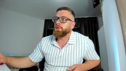 Alphaalexxx Lets reach Me 100 thumbs up online show from 06-08-26, 04:29