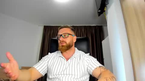 Alphaalexxx Lets reach Me 100 thumbs up online show from 06-17-26, 03:46