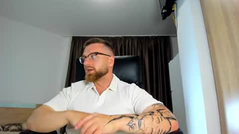 Alphaalexxx Lets reach Me 100 thumbs up online show from 06-20-26, 05:38