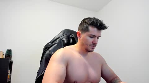 Snapshot of alphagodleatherking92 chatting on 01-18-25, 09:13 LeatherMaster online show from 01-18-25, 09:13