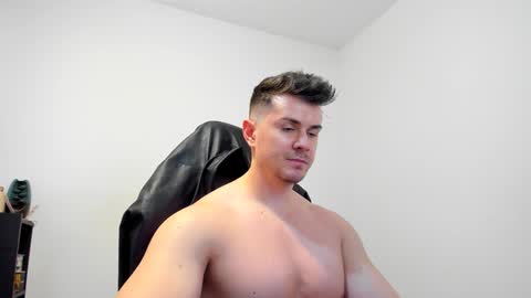 Snapshot of alphagodleatherking92 chatting on 01-24-25, 11:48 LeatherMaster online show from 01-24-25, 11:48