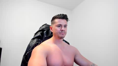 Snapshot of alphagodleatherking92 chatting on 02-23-25, 10:06 LeatherMaster online show from 02-23-25, 10:06