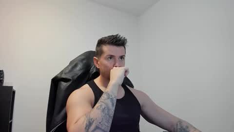 Snapshot of alphagodleatherking92 chatting on 10-07-25, 06:43 LeatherMaster online show from 10-07-25, 06:43