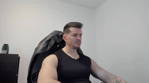 Snapshot of alphagodleatherking92 chatting on 11-20-25, 09:53 LeatherMaster online show from 11-20-25, 09:53