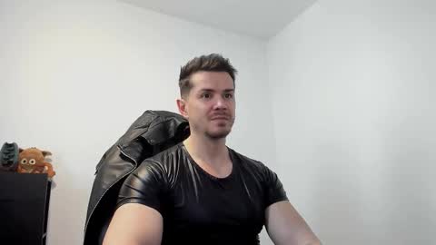 Snapshot of alphagodleatherking92 chatting on 01-15-26, 09:14 LeatherMaster online show from 01-15-26, 09:14