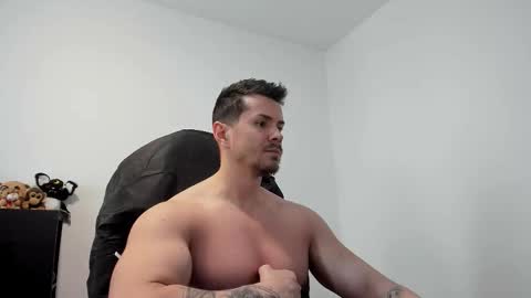 Snapshot of alphagodleatherking92 chatting on 02-16-26, 11:39 LeatherMaster online show from 02-16-26, 11:39