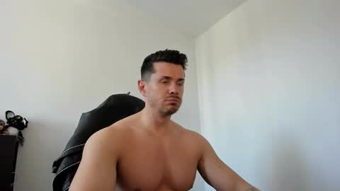 Snapshot of alphagodleatherking92 chatting on 05-27-26, 12:35 LeatherMaster online show from 05-27-26, 12:35