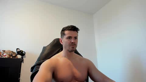 Snapshot of alphagodleatherking92 chatting on 05-28-26, 05:38 LeatherMaster online show from 05-28-26, 05:38