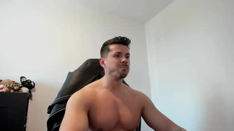 Snapshot of alphagodleatherking92 chatting on 05-29-26, 01:31 LeatherMaster online show from 05-29-26, 01:31