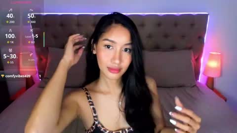 sophia betterthanyourx online show from 07-08-26, 06:34